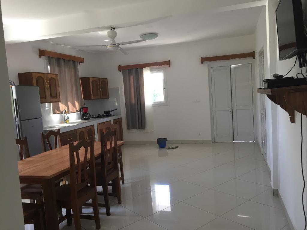 Villa Violette أمباتولواكا المظهر الخارجي الصورة